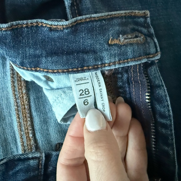Loft Modern Skinny Crop Jeans - size 6 - Picture 2 of 3
